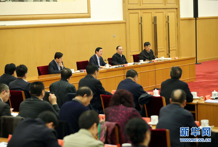 3月23日，治國理政論壇“‘四個(gè)全面’戰(zhàn)略布局系列理論研討會(huì)”首場研討會(huì)在北京召開，中共中央政治局委員、中央書記處書記、中宣部部長劉奇葆出席會(huì)議并講話。新華社記者 劉衛(wèi)兵 攝
