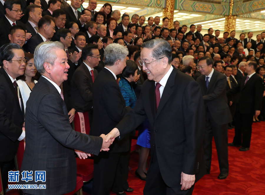 9月28日，中共中央政治局常委、全國(guó)政協(xié)主席俞正聲在北京會(huì)見(jiàn)出席中國(guó)海外交流協(xié)會(huì)第六次會(huì)員大會(huì)的全體代表，并發(fā)表講話。 新華社記者 龐興雷 攝