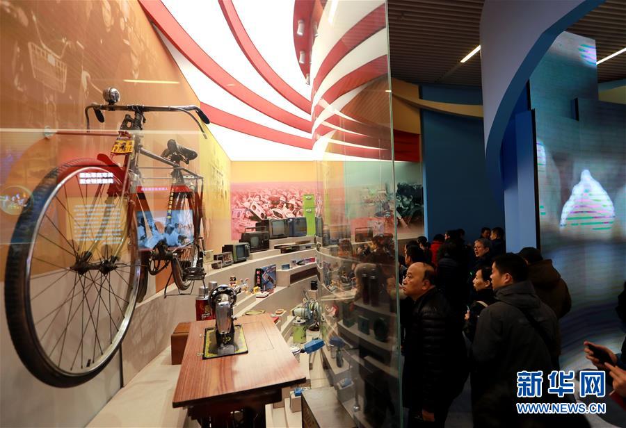 （社會）（3）“偉大的變革——慶祝改革開放40周年大型展覽”累計(jì)參觀人數(shù)突破百萬