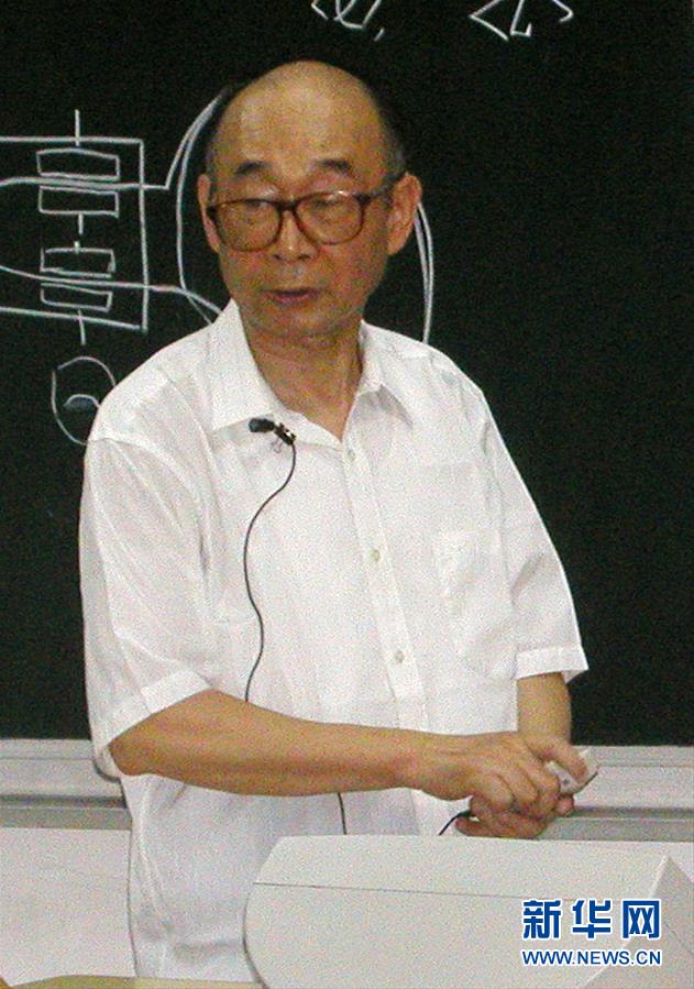 （愛國(guó)情 奮斗者·圖文互動(dòng)）（3）永不停轉(zhuǎn)的“陀螺”——追記中國(guó)工程院院士、國(guó)防科技大學(xué)教授高伯龍