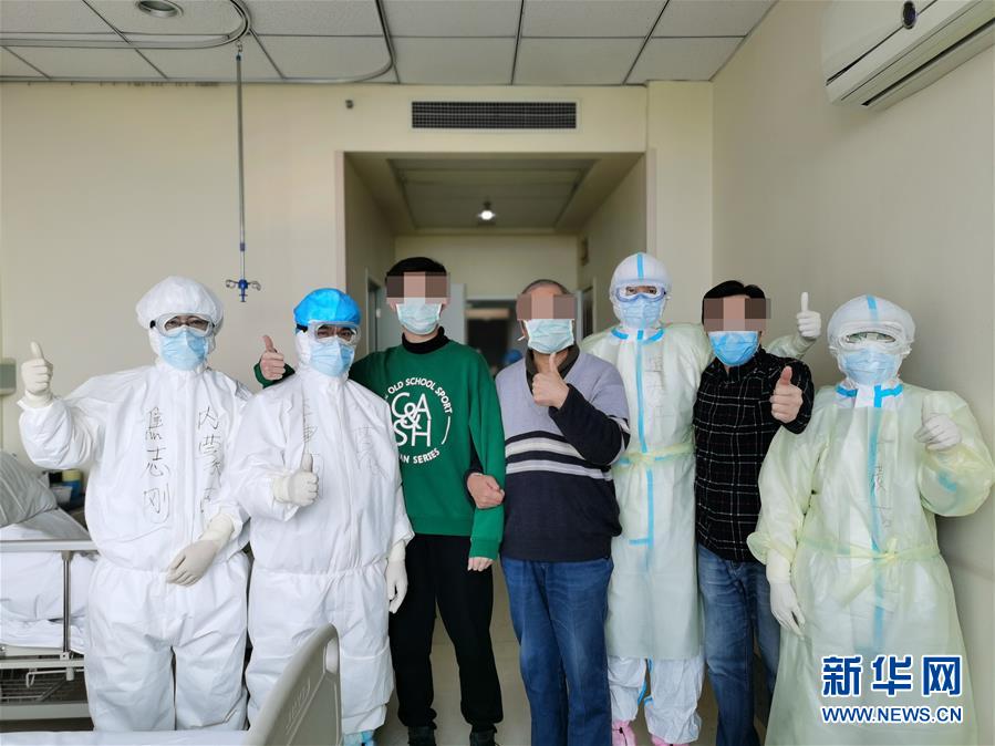 （聚焦疫情防控·圖文互動(dòng)）（2）重癥醫(yī)生王洪亮：“沖在前，守到底”