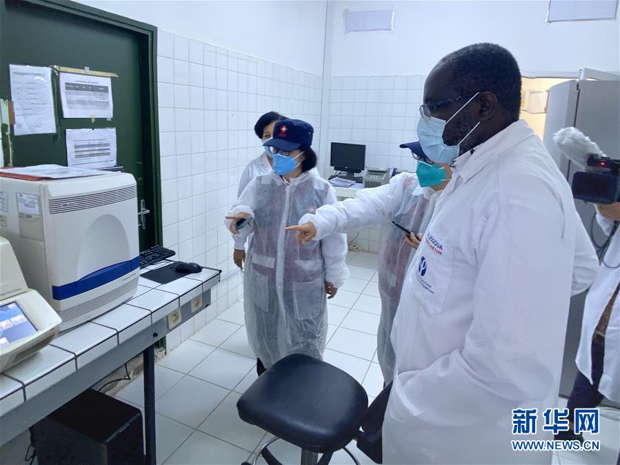 （新華全媒頭條·圖文互動）（13）“始終把人民群眾生命安全和身體健康放在第一位”——中國抗疫彰顯“生命至上、人民至上”理念