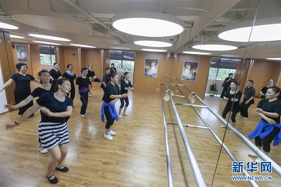 （新華全媒頭條·走向我們的小康生活·圖文互動(dòng)）（9）城市，讓人民生活更美好