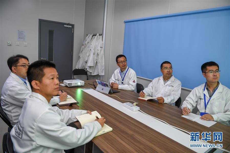 （在習(xí)近平新時代中國特色社會主義思想指引下——新時代新作為新篇章·習(xí)近平總書記關(guān)切事·圖文互動）（1）終不悔為國為民，攀高峰只爭朝夕——來自科學(xué)家們的動人故事