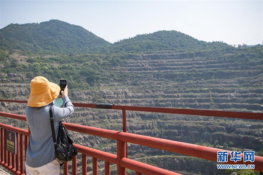 （走向我們的小康生活·圖文互動）（2）游客來了，小康近了——生態(tài)旅游引領(lǐng)湖北山區(qū)蝶變二三事