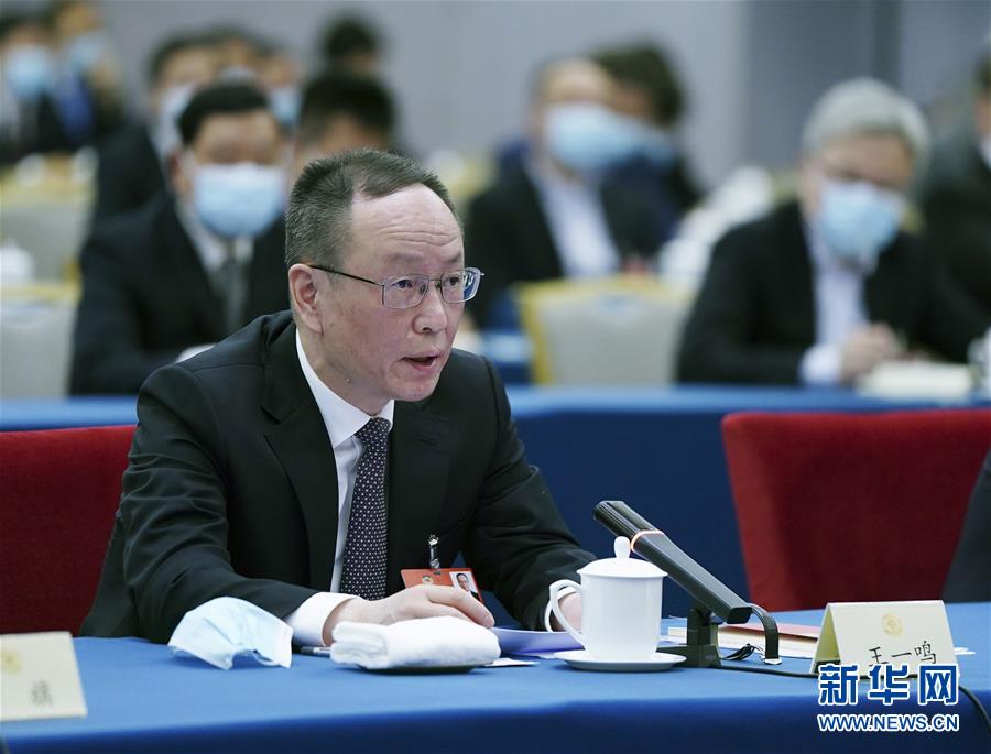 （新華全媒頭條·圖文互動(dòng)）（7）從人民中汲取磅礴力量——習(xí)近平總書記同出席2020年全國兩會(huì)人大代表、政協(xié)委員共商國是紀(jì)實(shí)