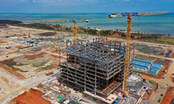 在?？诮瓥|新區(qū)感受海南自貿(mào)港建設(shè)浪潮