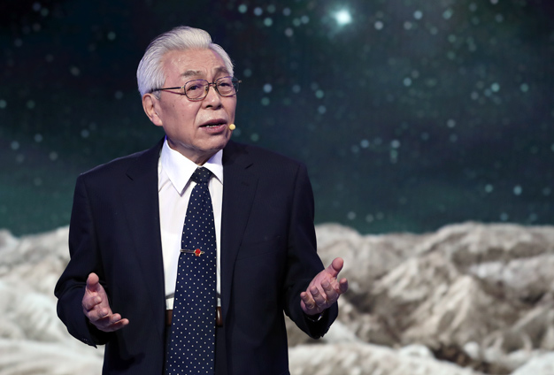 雖然已經(jīng)84歲了，但我還會加倍努力。