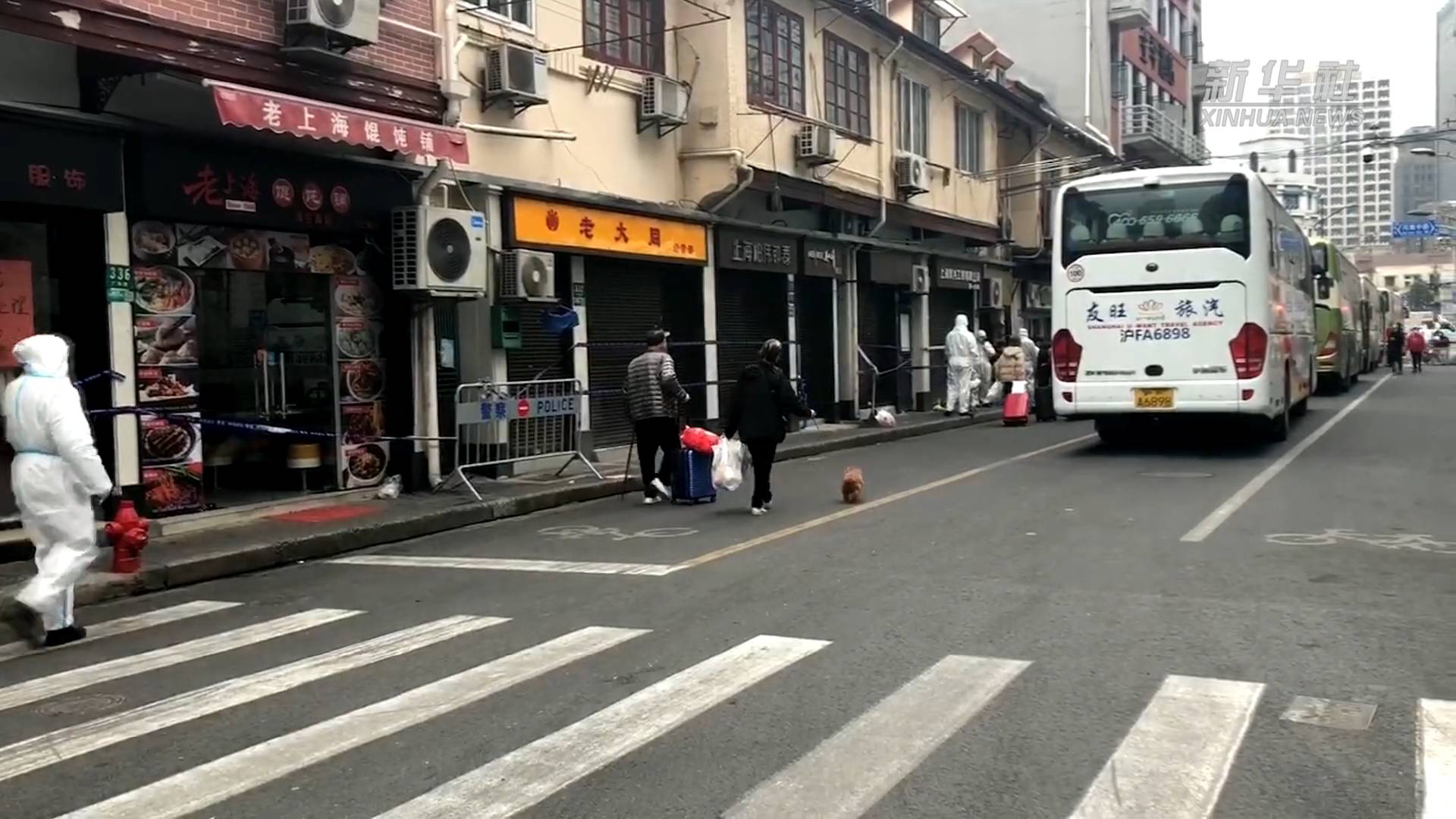 居民隔離可以帶寵物了，暖心！