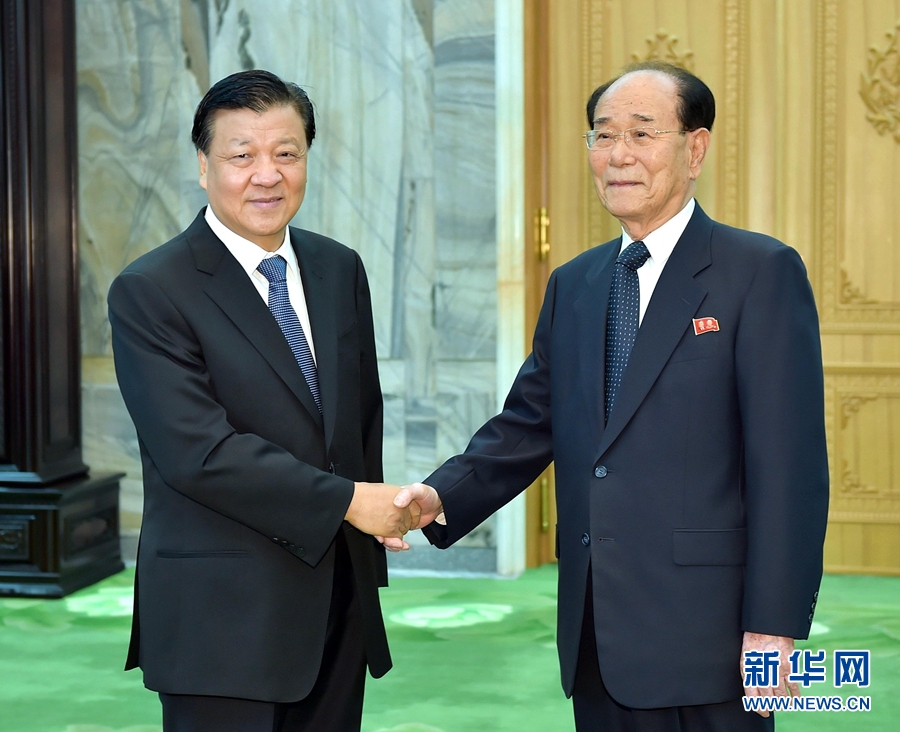 10月10日，正在朝鮮訪問的中共中央政治局常委、中央書記處書記劉云山在平壤會見朝鮮勞動黨中央政治局常委、最高人民會議常任委員會委員長金永南。 新華社記者 李濤 攝